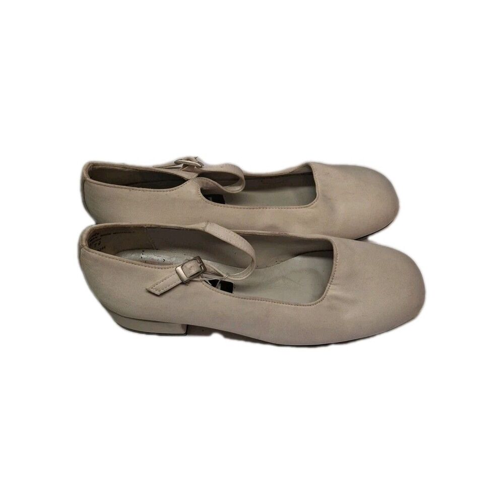 Unlisted Kenneth Cole Shoes Size 7.5